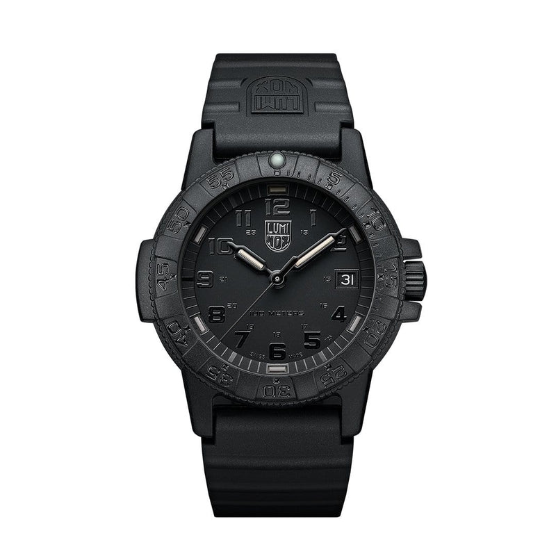Luminox Leatherback Sea Turtle Blackout 39 mm · XS.0301.BO.L